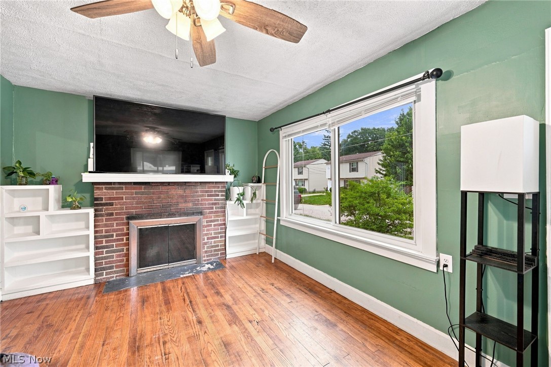 898 Orchard Road Willoughby, OH 44094 - Photo 2 of 15 Gallery Image 2