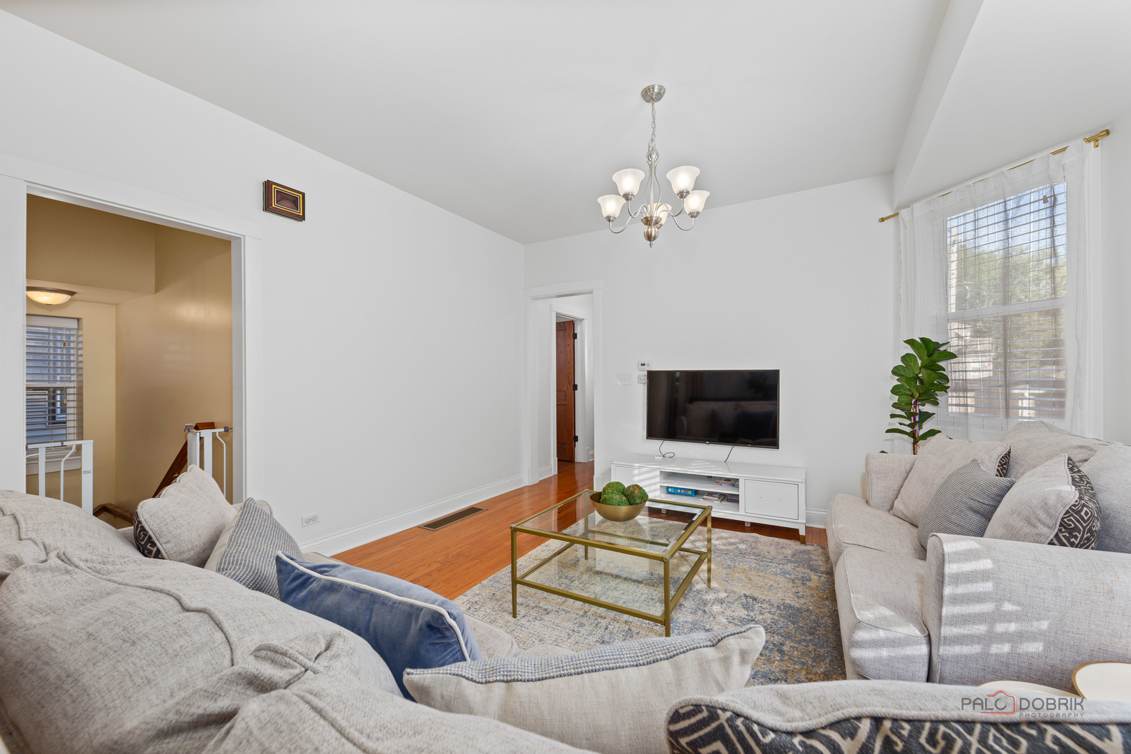 4313 North Ridgeway Avenue Chicago, IL 60618 - Photo 11 of 48 Gallery Image 11