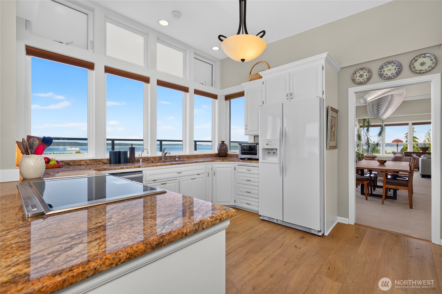 555 Alder Street Edmonds, WA 98020 - Photo 16 of 38