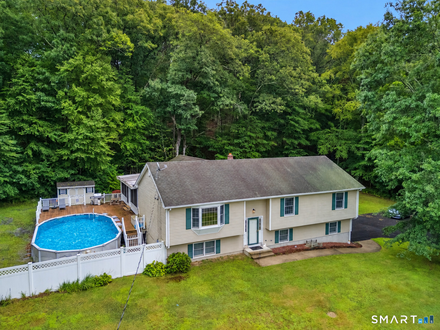32 School House Road Preston, CT 06365 - Photo 1 of 32 Gallery Image 1