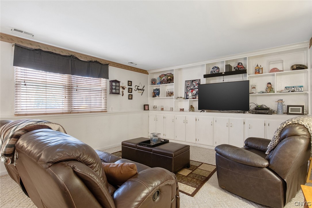 8185 Rizzo Drive Clay, NY 13041 - Photo 14 of 28