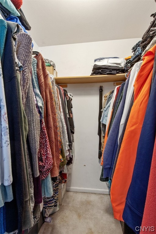 8185 Rizzo Drive Clay, NY 13041 - Photo 20 of 28 Primary/owners bedroom walk-in closet.