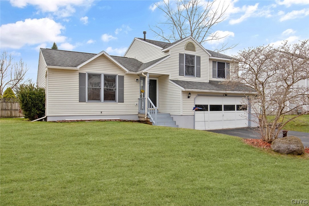 8185 Rizzo Drive Clay, NY 13041 - Photo 2 of 28