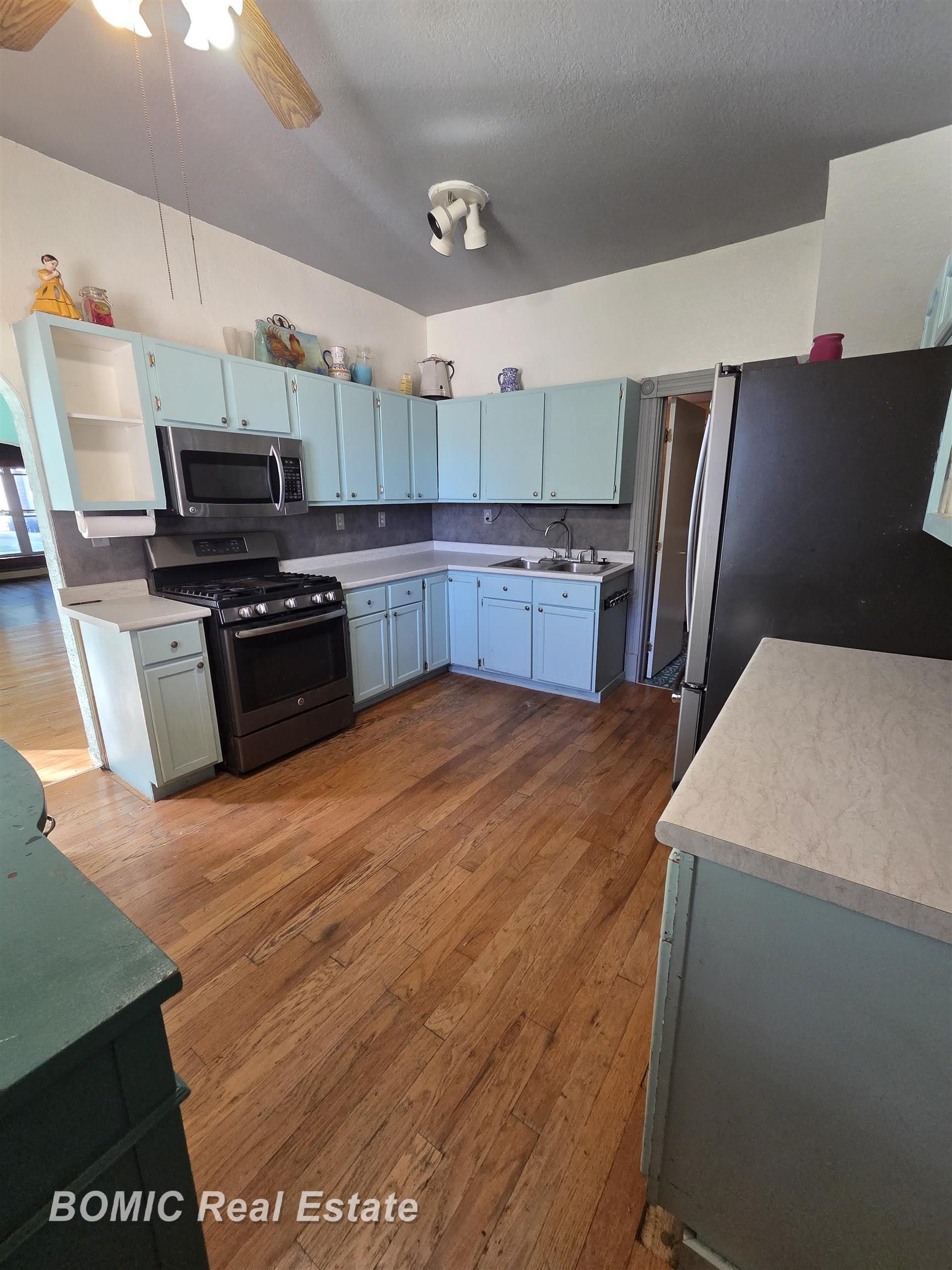 413 Franklin Street Bay City, MI 48708 - Photo 2 of 23