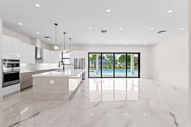 $1,600,000 | 16818 78th Road North, The Acreage, FL 33470