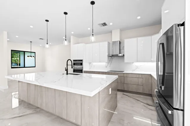 $1,600,000 | 16818 78th Road North, The Acreage, FL 33470