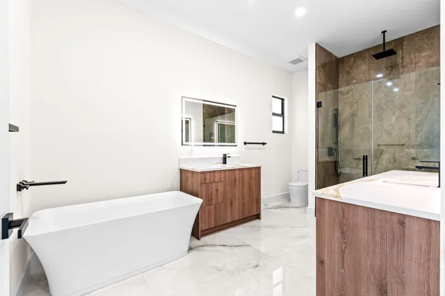 $1,600,000 | 16818 78th Road North, The Acreage, FL 33470