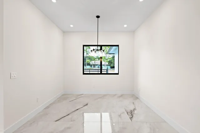 $1,600,000 | 16818 78th Road North, The Acreage, FL 33470