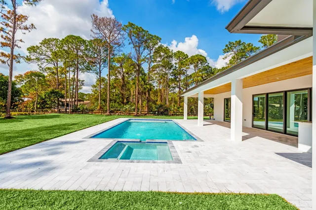 $1,600,000 | 16818 78th Road North, The Acreage, FL 33470