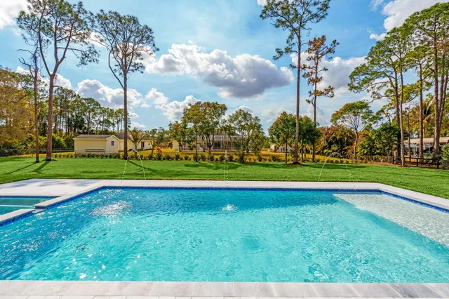 $1,600,000 | 16818 78th Road North, The Acreage, FL 33470