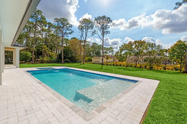 $1,600,000 | 16818 78th Road North, The Acreage, FL 33470