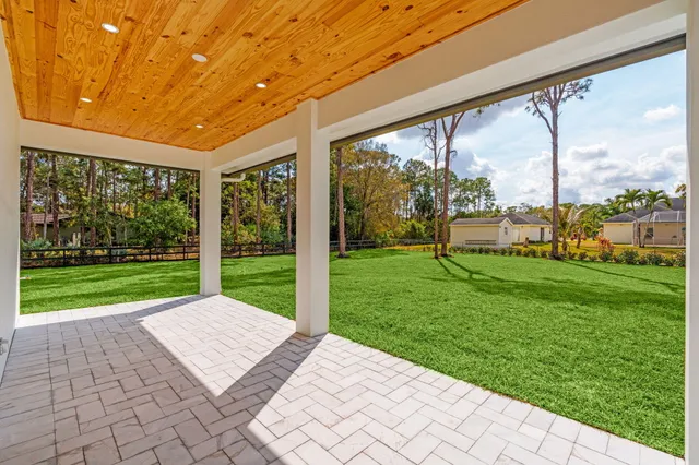 $1,600,000 | 16818 78th Road North, The Acreage, FL 33470