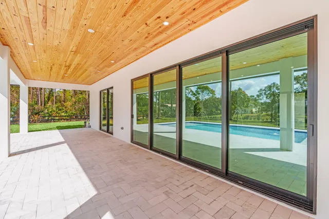 $1,600,000 | 16818 78th Road North, The Acreage, FL 33470