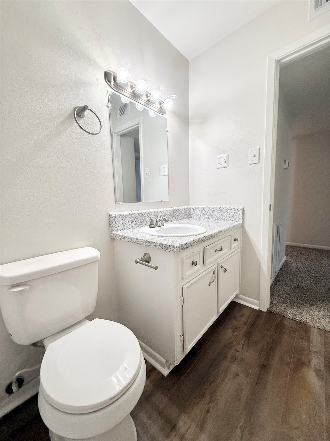 321 East Cedar Street, Unit 6 Angleton, TX 77515 - Photo 15 of 17