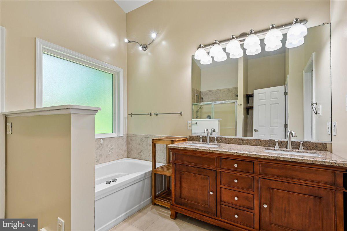 3633 Patuxent River Road Davidsonville, MD 21035 - Photo 39 of 85 Primary Bath with Deep Soaking Tub & Double Sinks