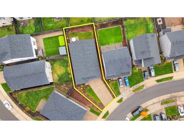 a bird view of a living room