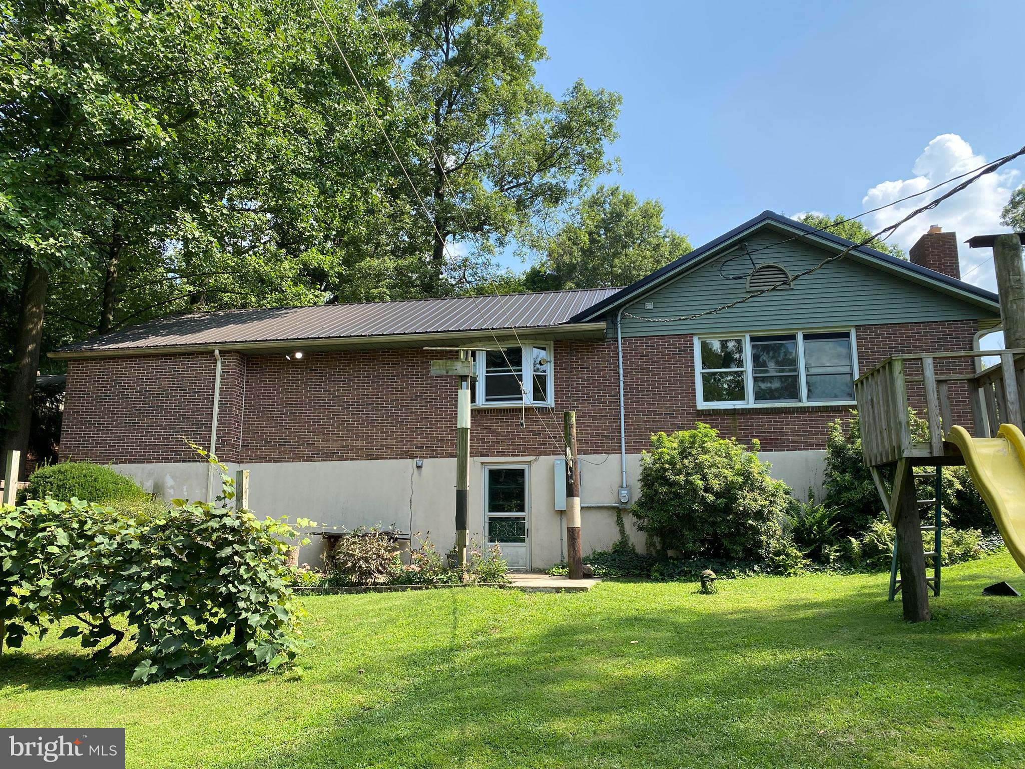 550 Ridge Avenue Ephrata, PA 17522 - Photo 5 of 34 Gallery Image 5