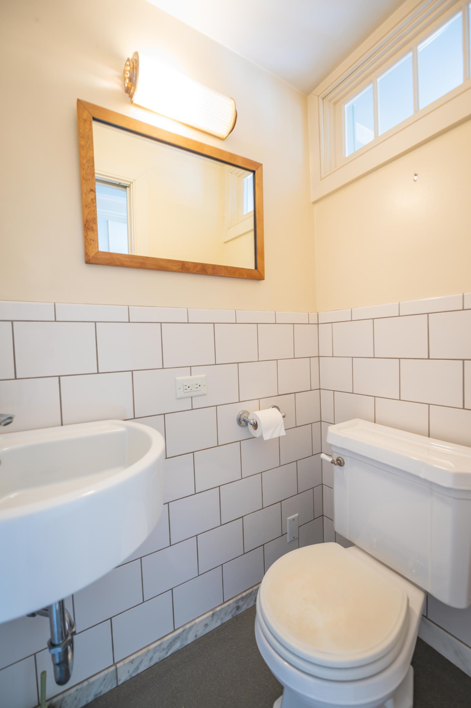 33 West Main Street Wilmington, VT 05363 - Photo 11 of 30