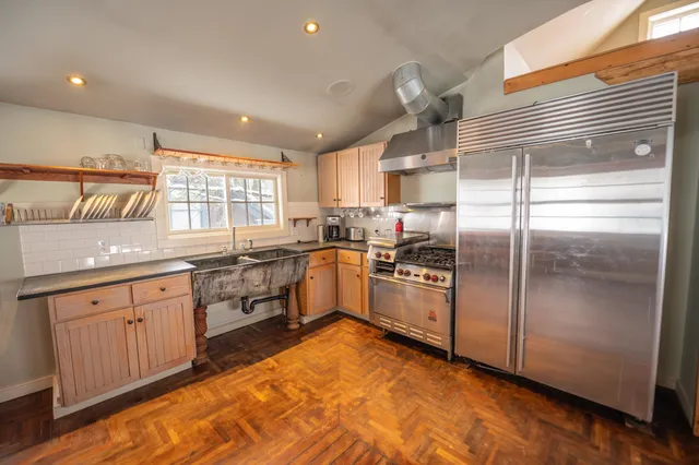 $459,000 | 33 West Main Street, Wilmington, VT 05363