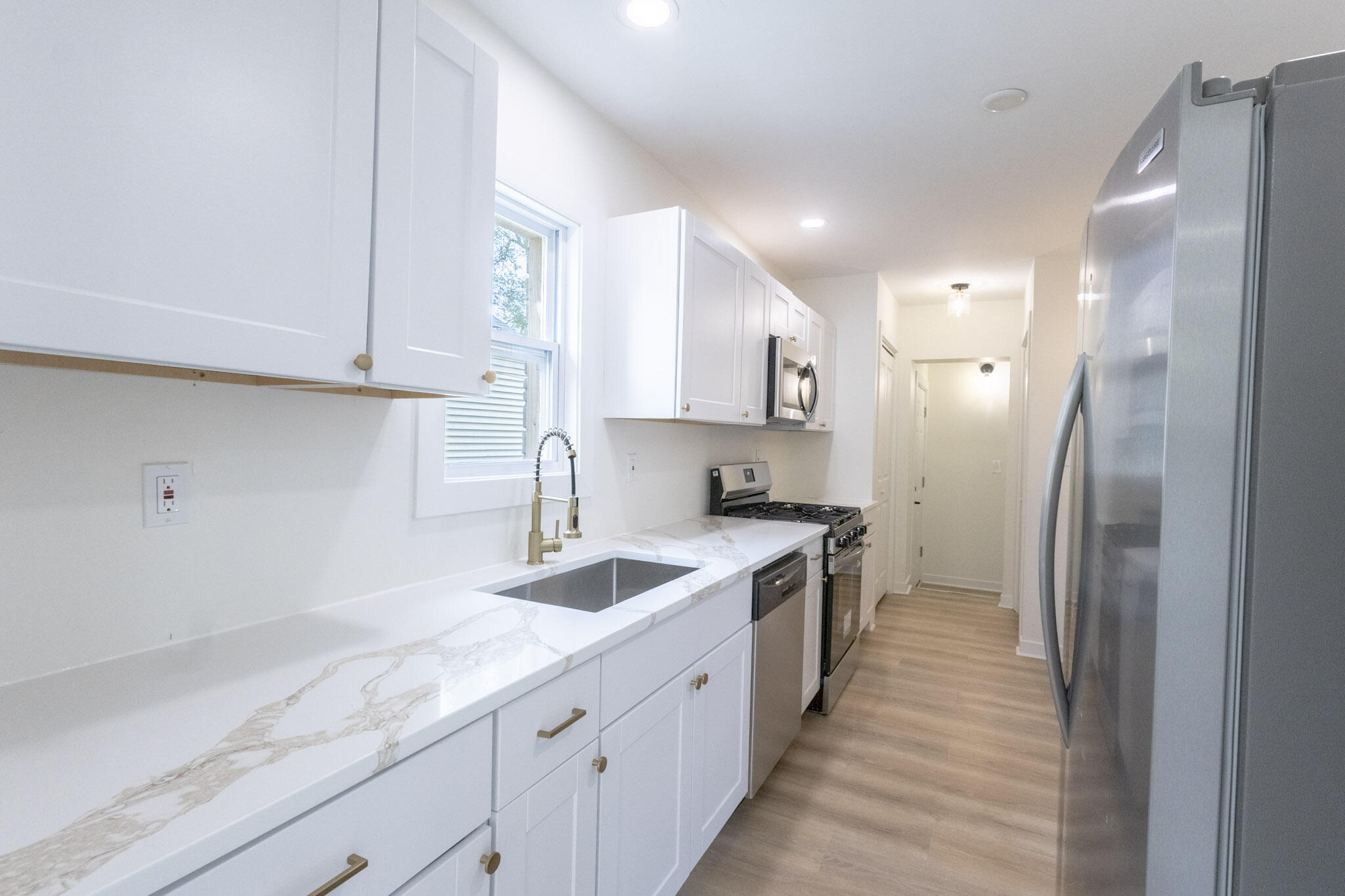 6929 Monroe Avenue Hammond, IN 46324 - Photo 13 of 21 2048x1365