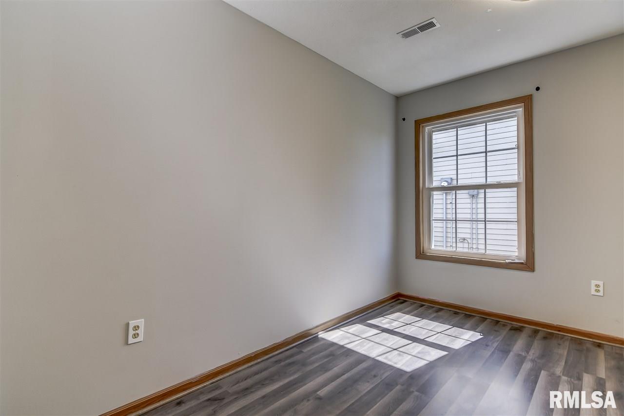 2449 Basil Drive Springfield, IL 62707 - Photo 8 of 30 Gallery Image 8