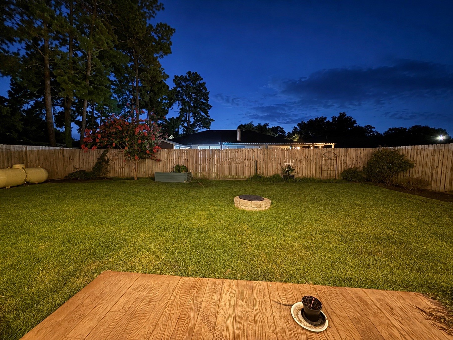 5810 Sunnygate Drive Spring, TX 77373 - Photo 13 of 16 a view of an ocean from a yard
