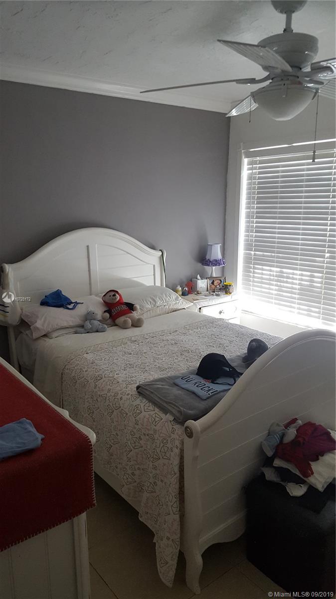 14849 Southwest 114th Court Miami, FL 33176 - Photo 5 of 11
