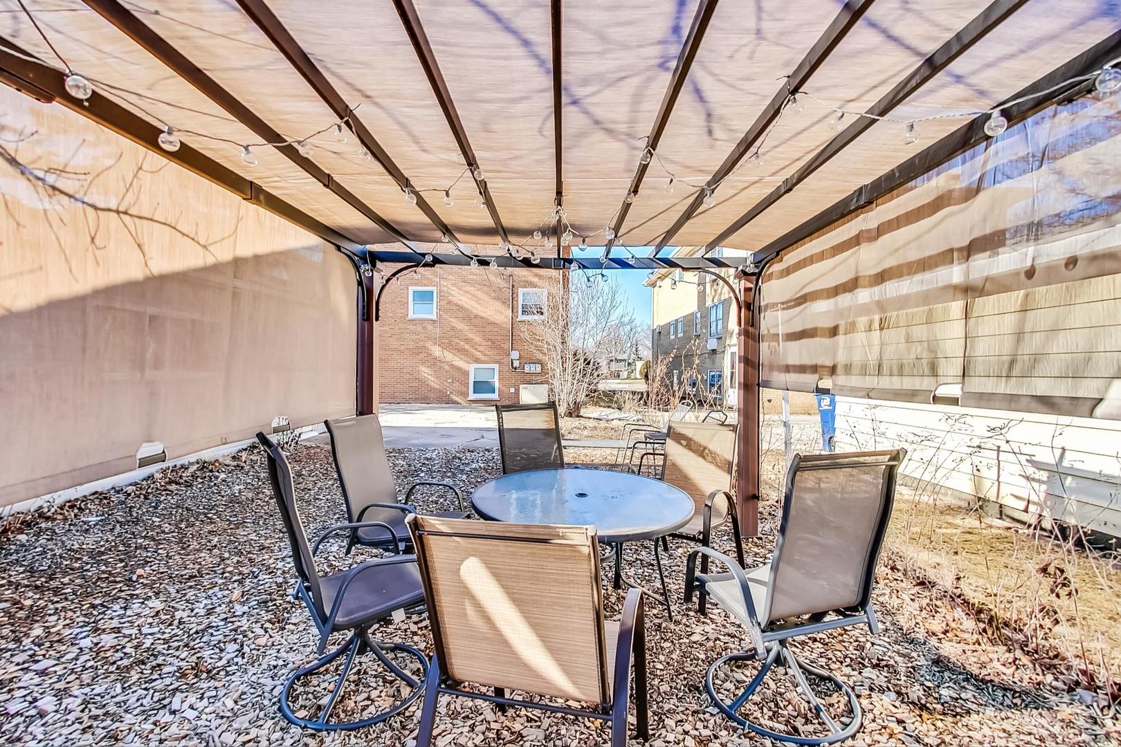 65 Dover Drive, Unit 2 Des Plaines, IL 60018 - Photo 22 of 24