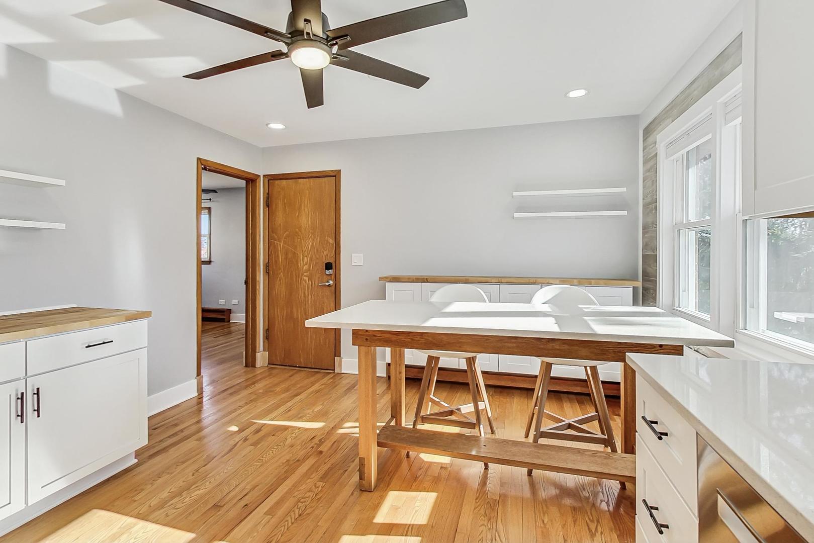 65 Dover Drive, Unit 2 Des Plaines, IL 60018 - Photo 6 of 24