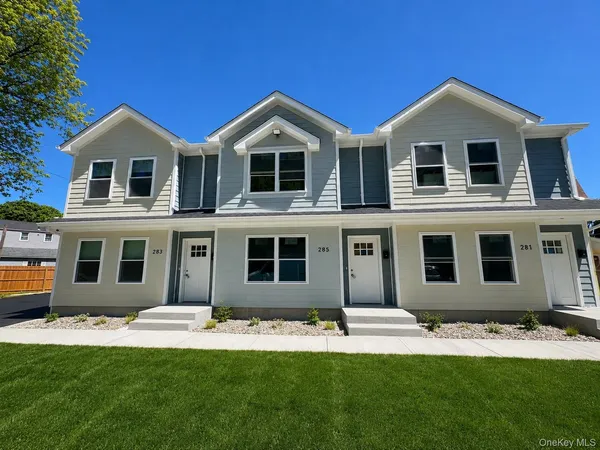 $2,800 | 285 Delaware Avenue, Kingston, NY 12401