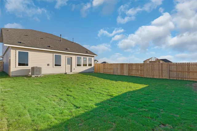 $332,490 | 25605 Flora Bella Lane, Elgin, TX 78621