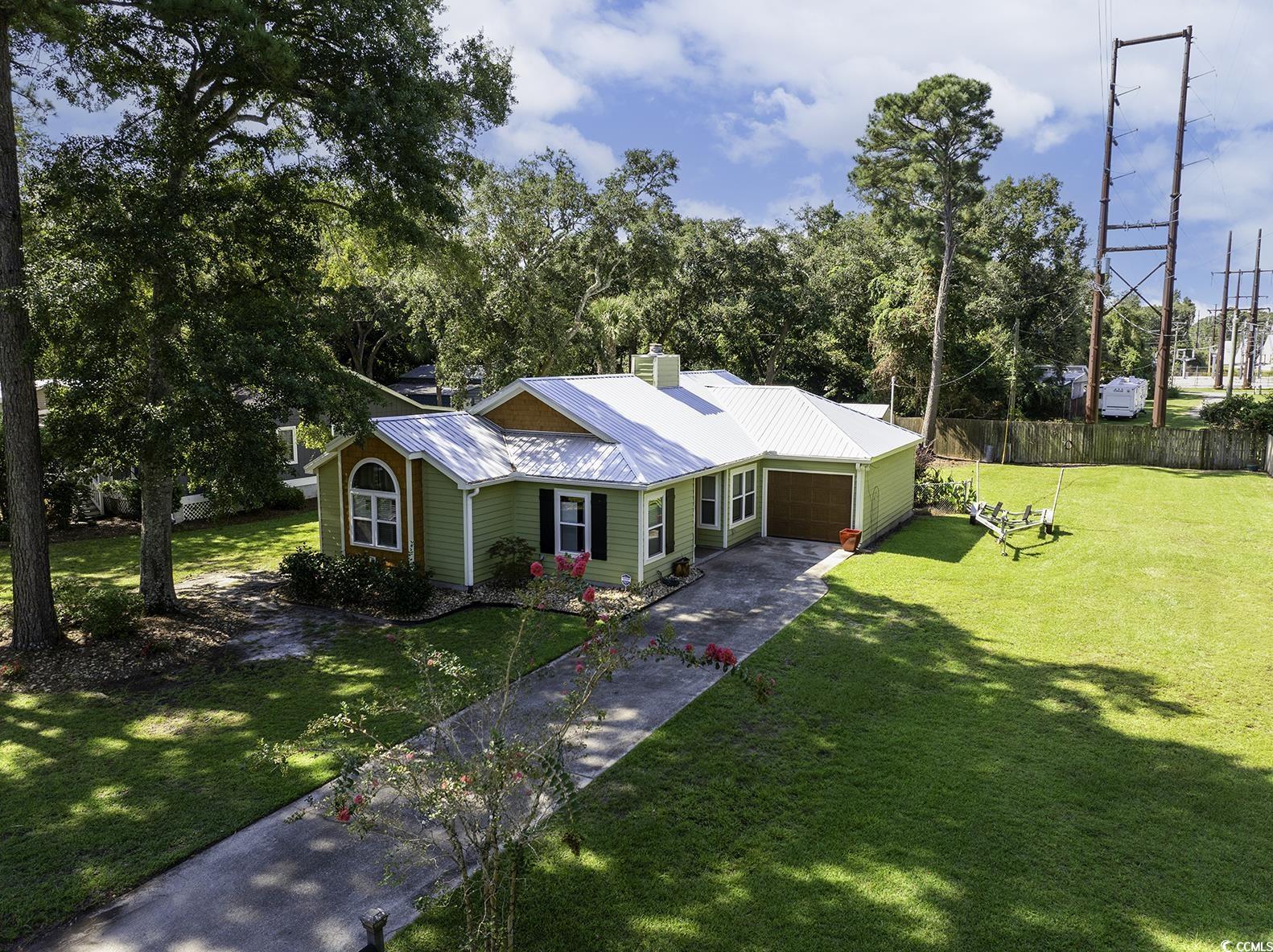 653 Mariner Avenue Murrells Inlet, SC 29576 - Photo 3 of 40