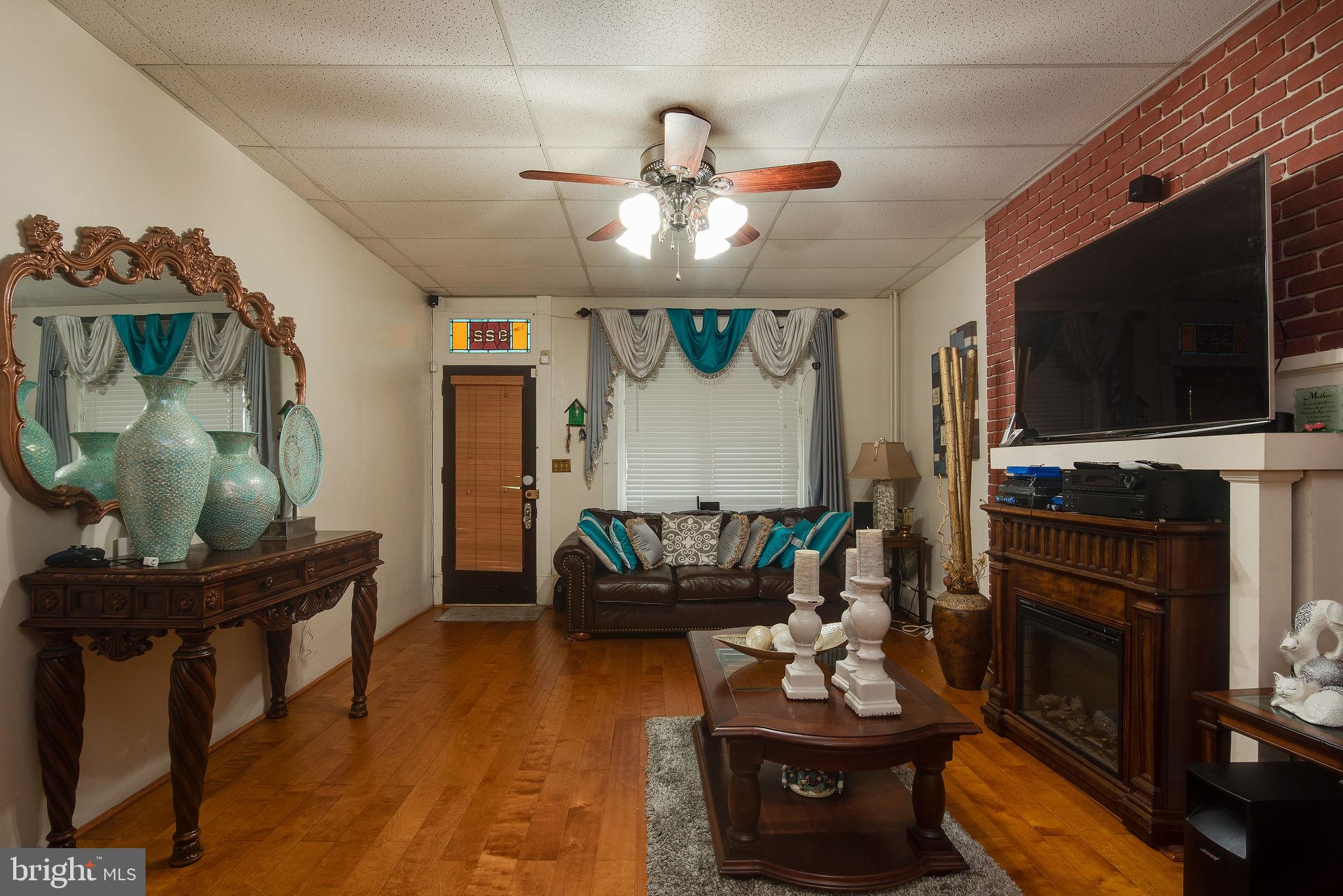 922 Spring Street Reading, PA 19604 - Photo 6 of 21 Gallery Image 6