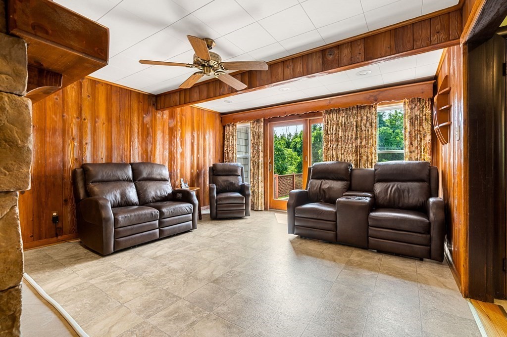 55 Dalton Road Chelmsford, MA 01824 - Photo 11 of 33 Gallery Image 11