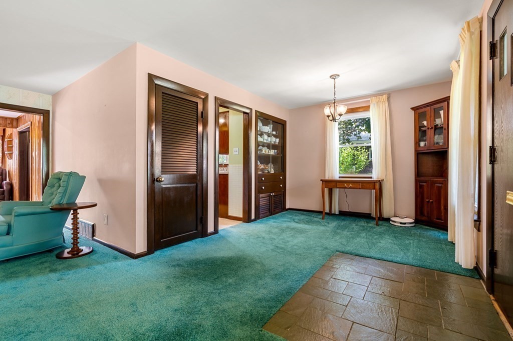 55 Dalton Road Chelmsford, MA 01824 - Photo 14 of 33 Gallery Image 14