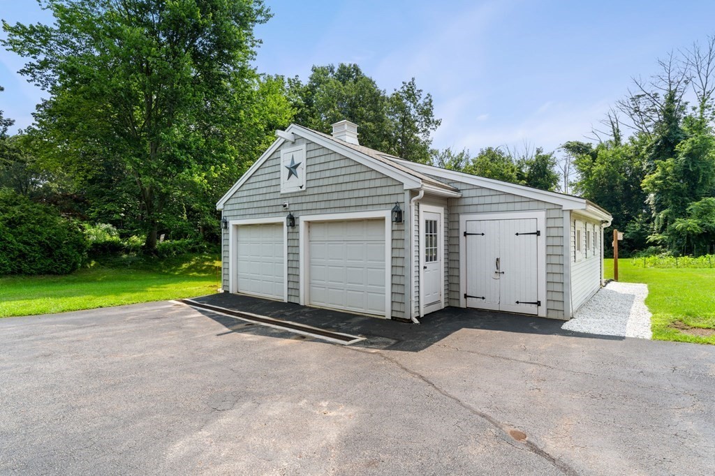 55 Dalton Road Chelmsford, MA 01824 - Photo 4 of 33 Gallery Image 4