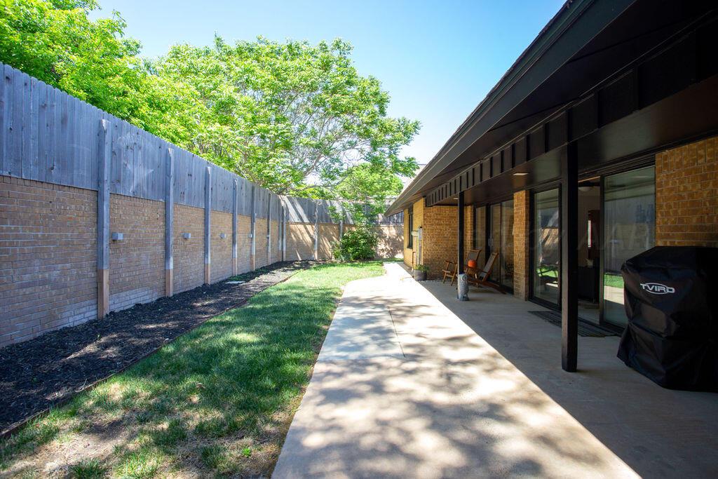 2305 Windmill Lane Amarillo, TX 79124 - Photo 18 of 29 back yard