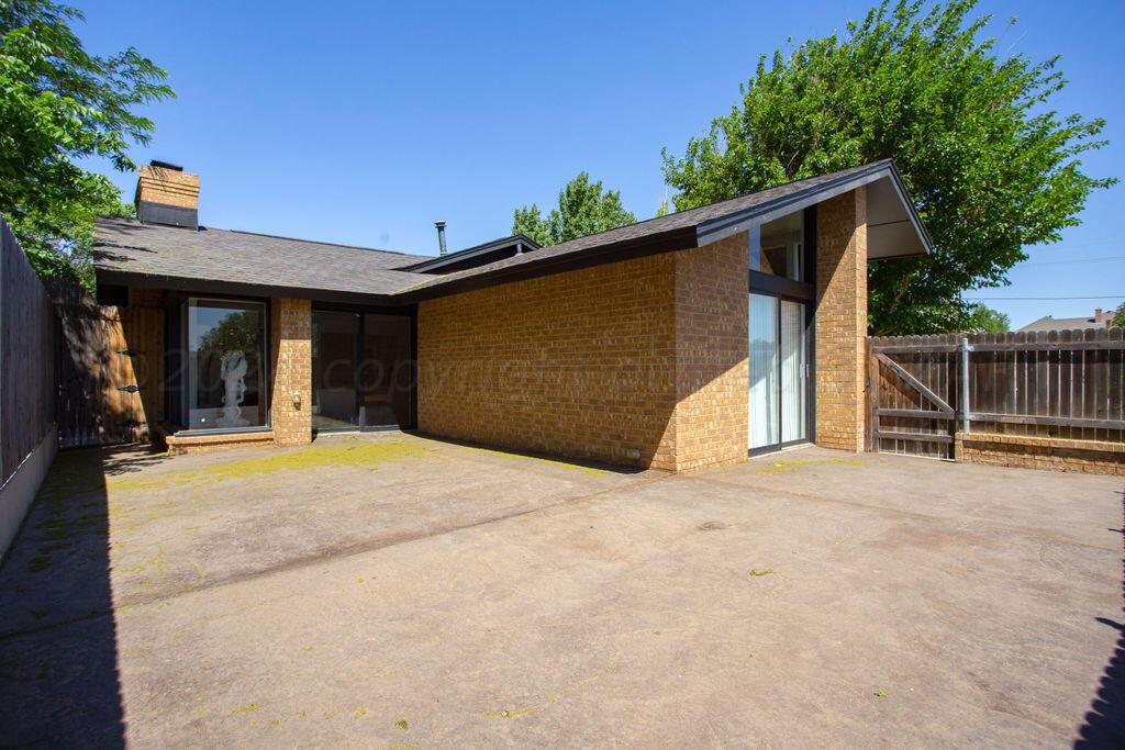 2305 Windmill Lane Amarillo, TX 79124 - Photo 22 of 29 courtyard 1