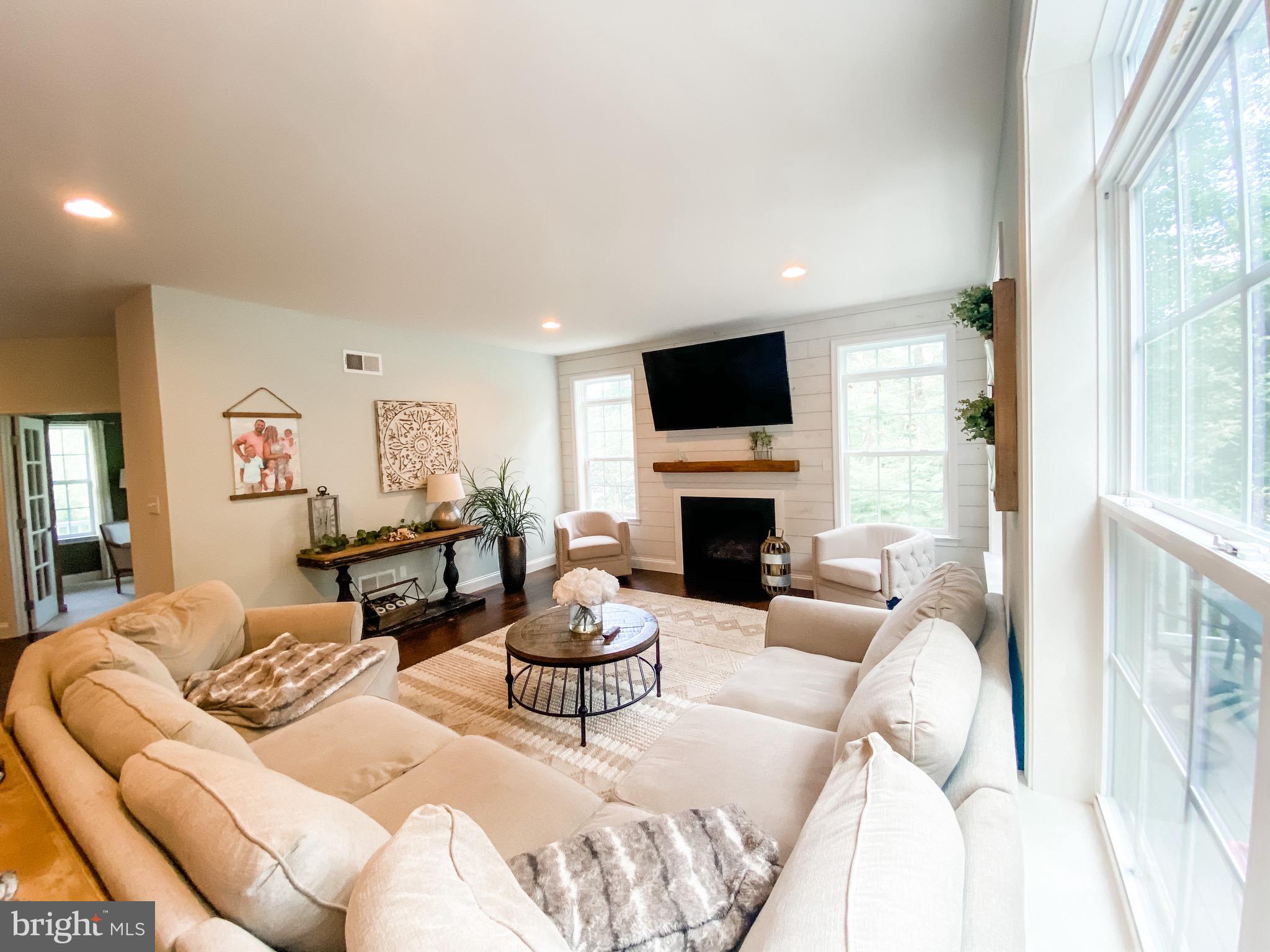 106 Freys Road Elizabethtown, PA 17022 - Photo 10 of 47 Gallery Image 10