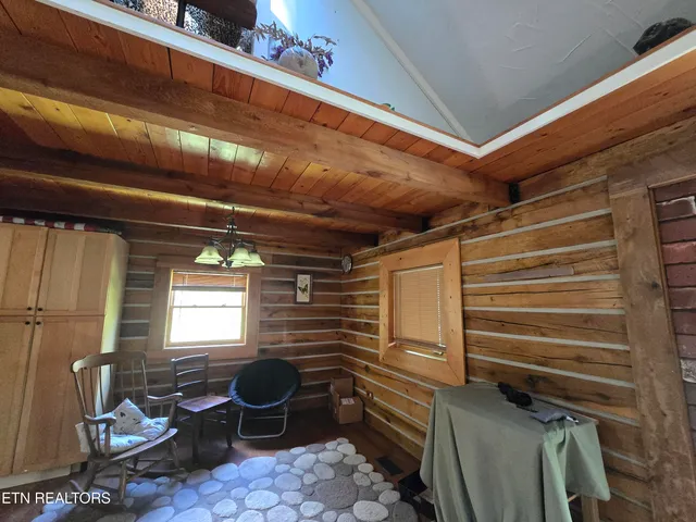 $225,000 | 135 Osborne Lane, Harrogate, TN 37752