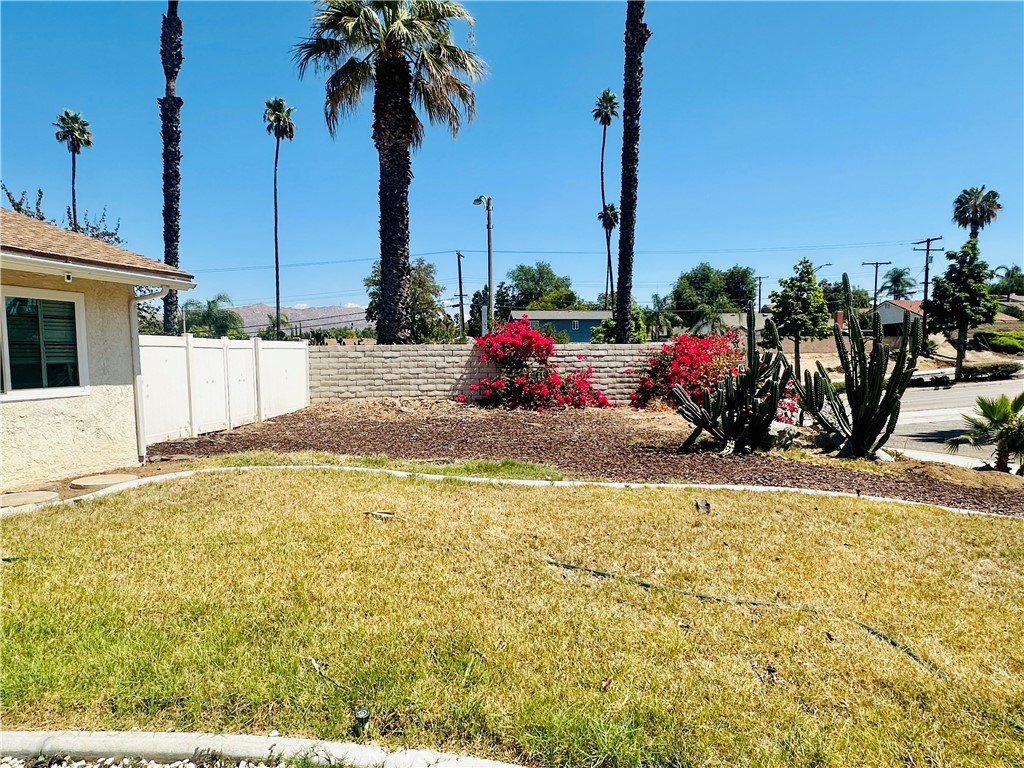 2111 Whitestone Drive Riverside, CA 92506 - Photo 5 of 29 a ocean view with beach