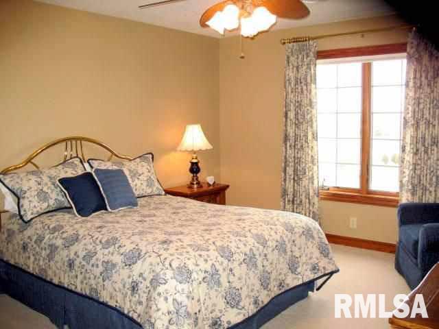 7001 Jersey Ridge Road Davenport, IA 52807 - Photo 18 of 24 Gallery Image 18
