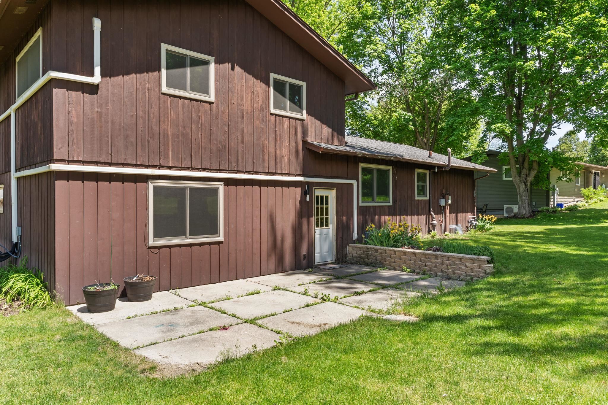 1101 Hillview Road Black Earth, WI 53515 - Photo 38 of 41
