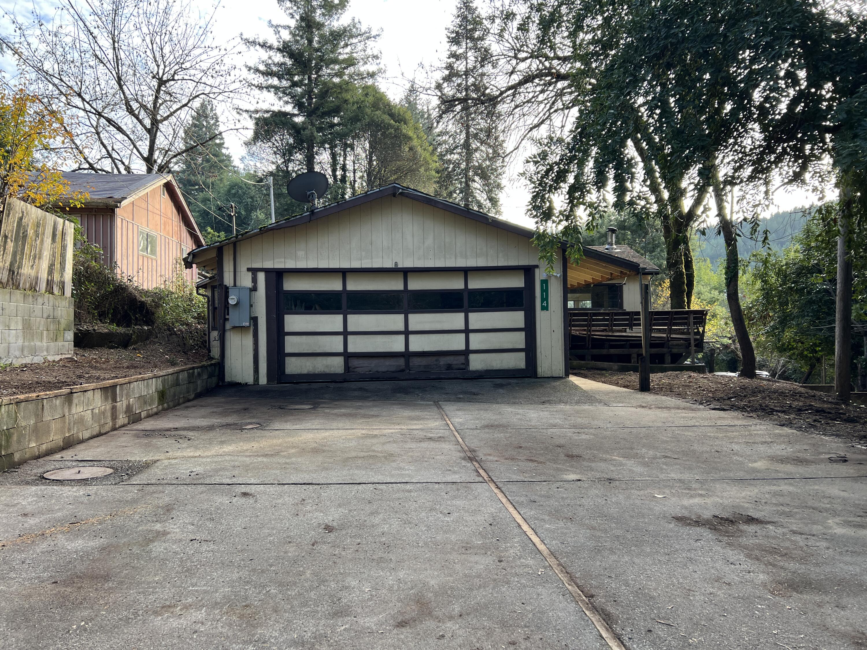 114 River Road Miranda, CA 95553 - Photo 1 of 49