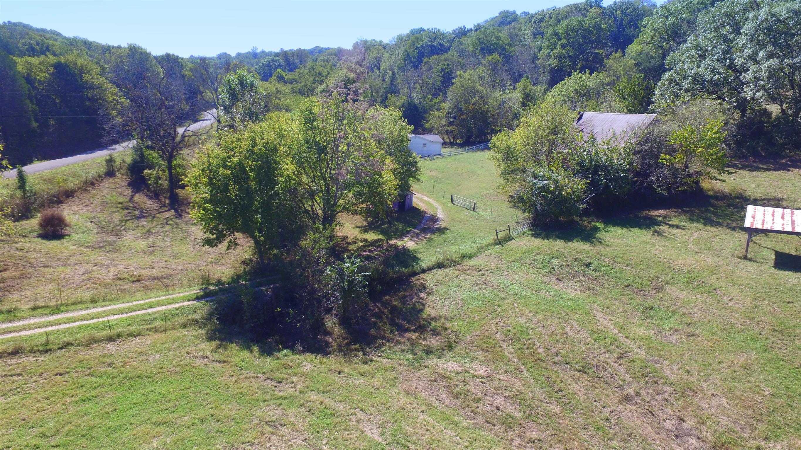 2471 Garner Road Mount Pleasant, TN 38474 - Photo 4 of 19 Gallery Image 4