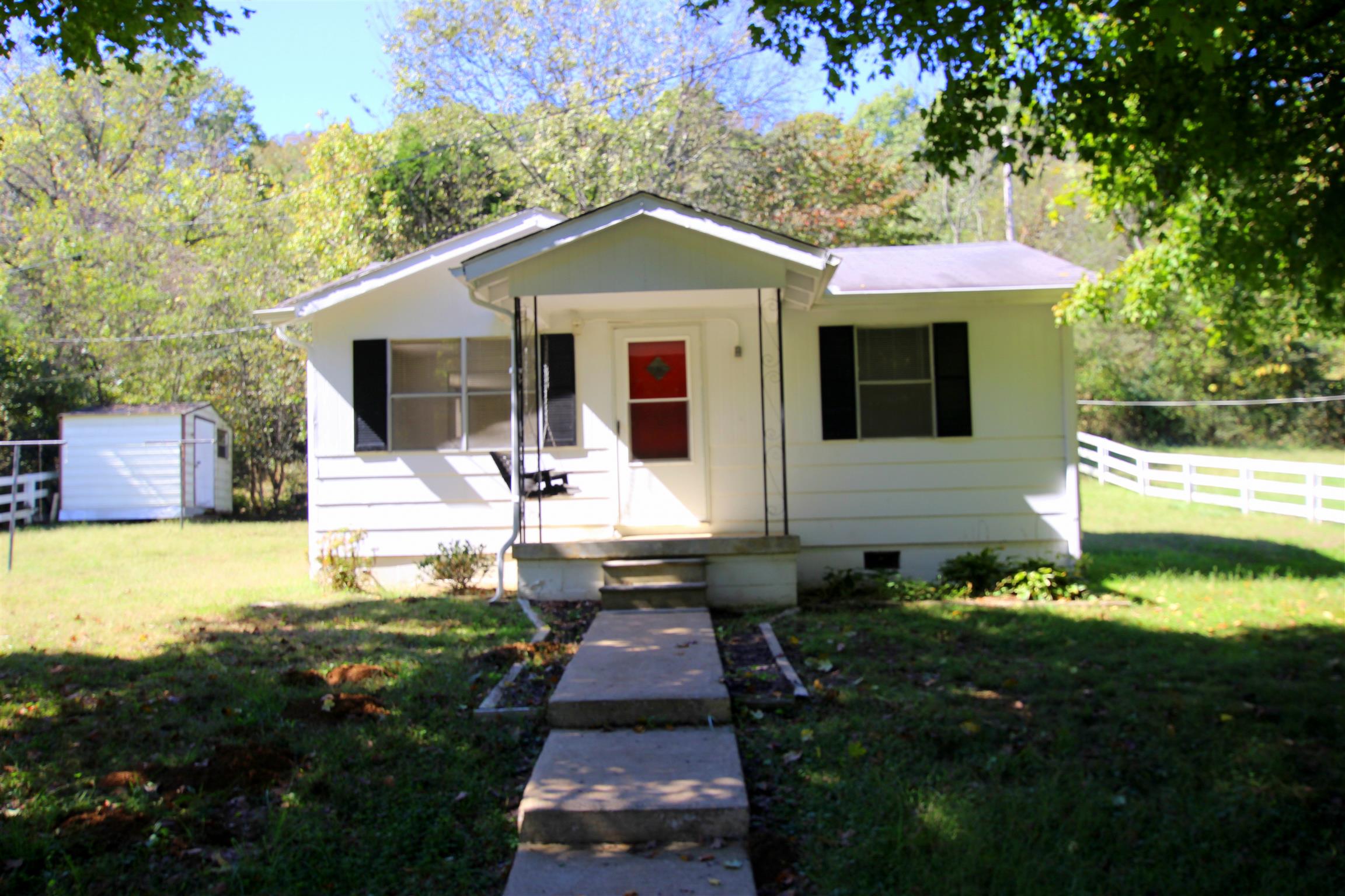 2471 Garner Road Mount Pleasant, TN 38474 - Photo 10 of 19 Gallery Image 10