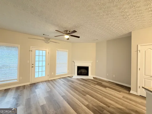 $1,850 | 20 Pine Canyon Drive Southwest, Unit 4, Atlanta, GA 30331