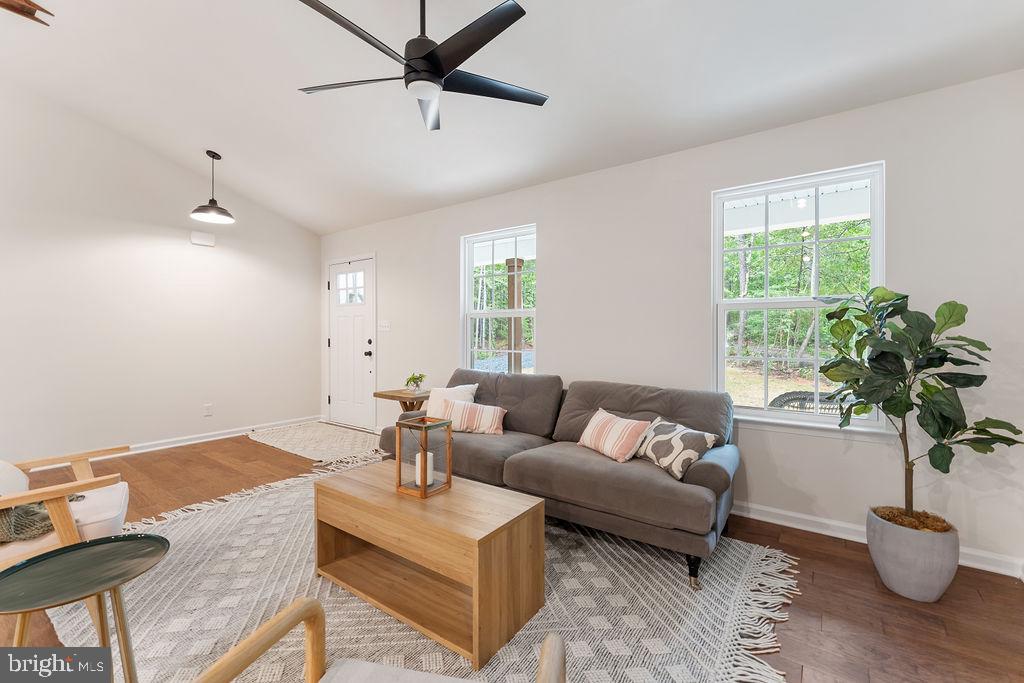 985 Eastham Road Bumpass, VA 23024 - Photo 10 of 49