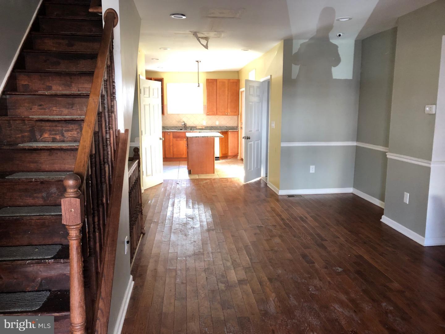 5834 Brush Road Philadelphia, PA 19138 - Photo 2 of 11 Dining Room