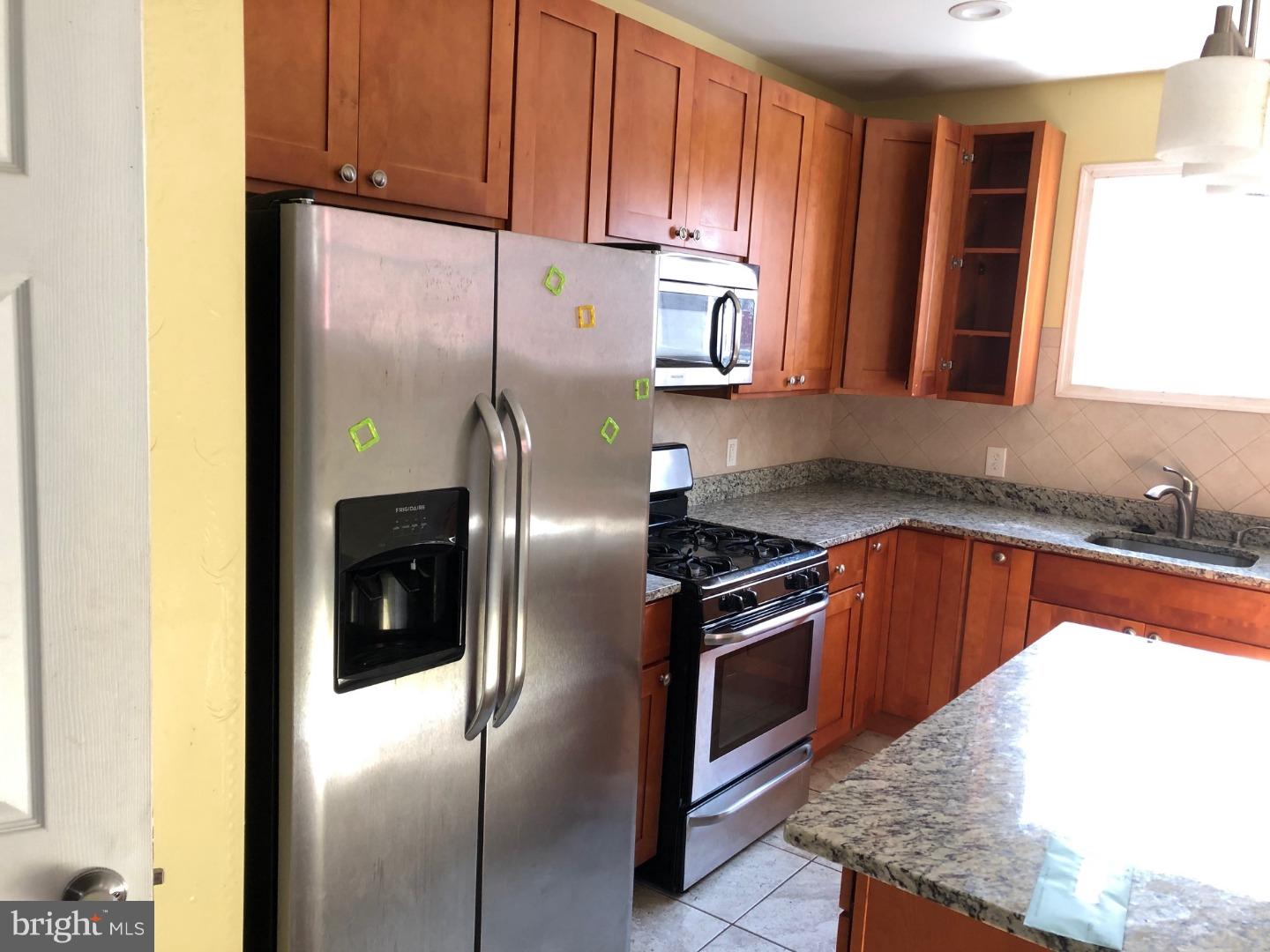 5834 Brush Road Philadelphia, PA 19138 - Photo 5 of 11 Kitchen
